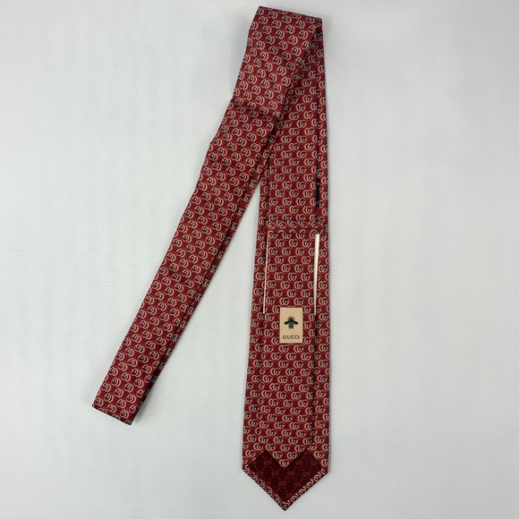 Gucci Silk Twill Love Tie in Red NEW